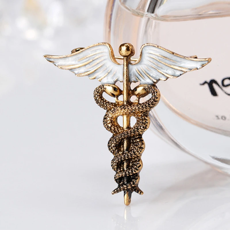 

Enamel Brooch Pins Wing with Snakes Shape Brooches For Women Girls Suit Shoulder Scarf Clips Party Clothes Accessories