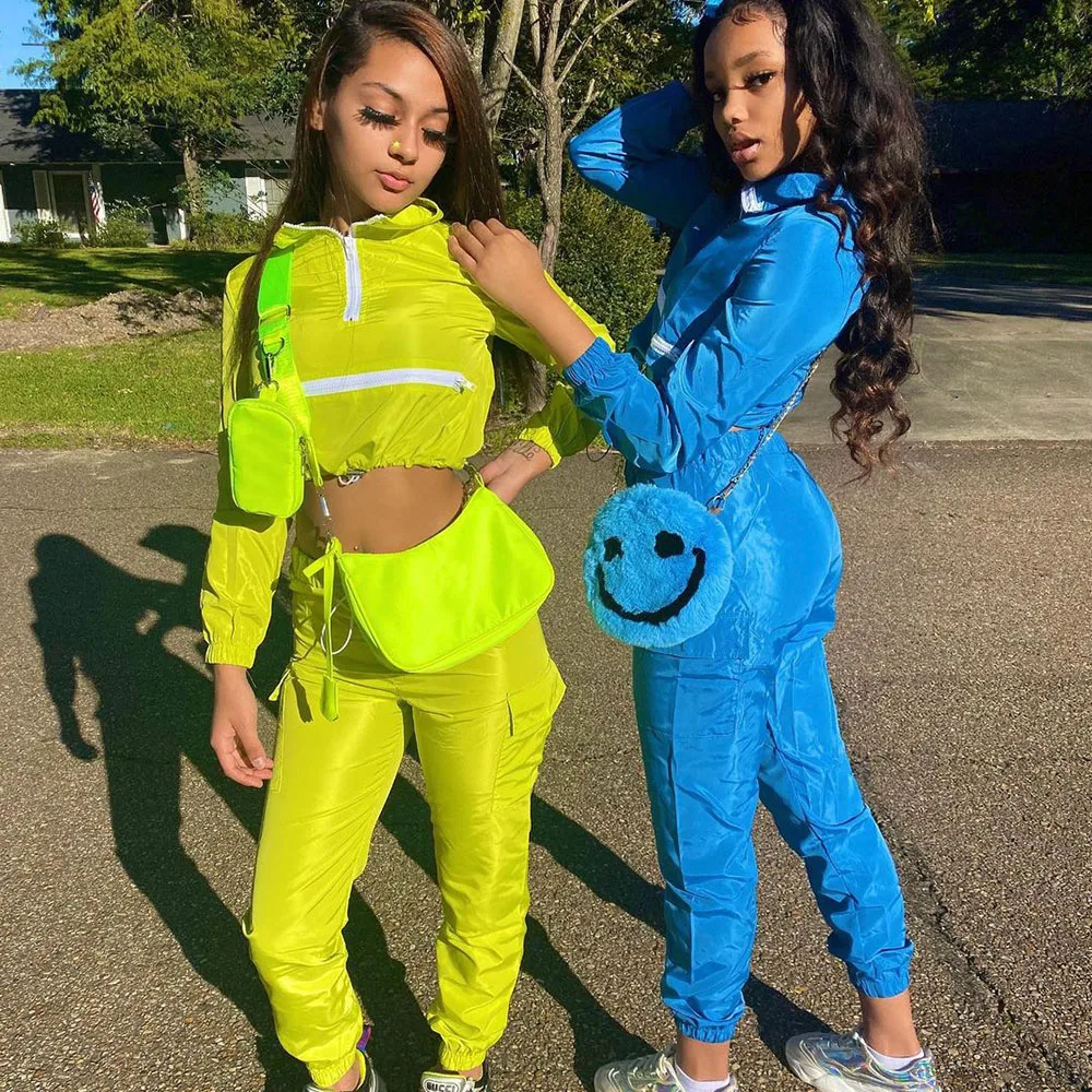 

Fitness Joggers Two Piece Set Women Sport Suit Long Sleeve Crop Top Sweatpants Sweat Suits Female Tracksuit Casual Matching Sets