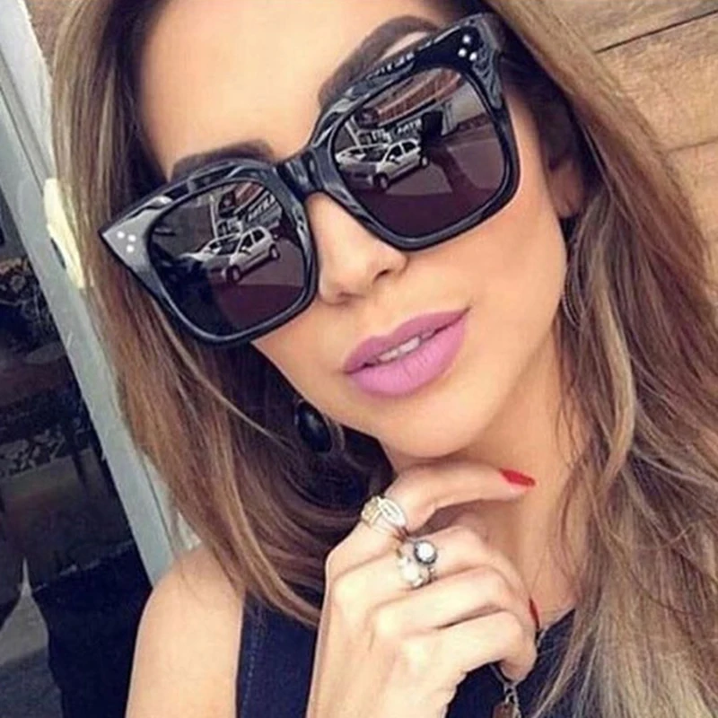 

2020 Oversized Sunglasses for Women Suqare Frame Retro Sun Glasses Vintage Luxury Brand Fashion Design UV400 Shade Eyewear Sol
