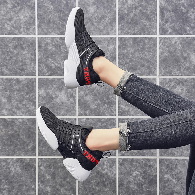 2019 Spring Light Sport Shoes Women Breathable Fashion Lace-up Mesh Casual Shoes Womens Loafers Chunky Shock-Absorbant Sneakers