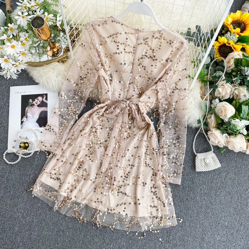 Модное сексуальное платье для ночного клуба, женское шикарное мини-платье с v-образным вырезом и кисточками, весеннее короткое вечернее платье с длинным рукавом, одежда