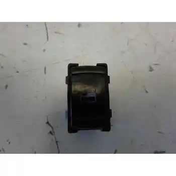 

WINDOW REGULATOR FRONT RIGHT VOLKSWAGEN GOLF IV SALOON (1J1)