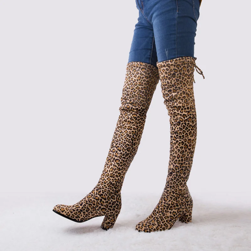 LAKESHI/пикантные сапоги до бедра; Сапоги выше колена; женские высокие сапоги; женская зимняя обувь; женская замшевая обувь на высоком каблуке с леопардовым принтом