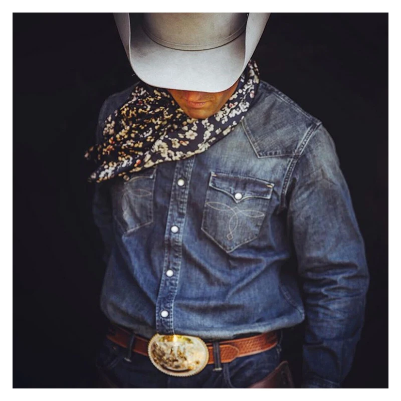 

Retro Men's Denim Coat Embroidery Washed Denim Shirt Long Sleeved Vintage Denim Blouse New Style Casual Tops Men Cowboy Clothes