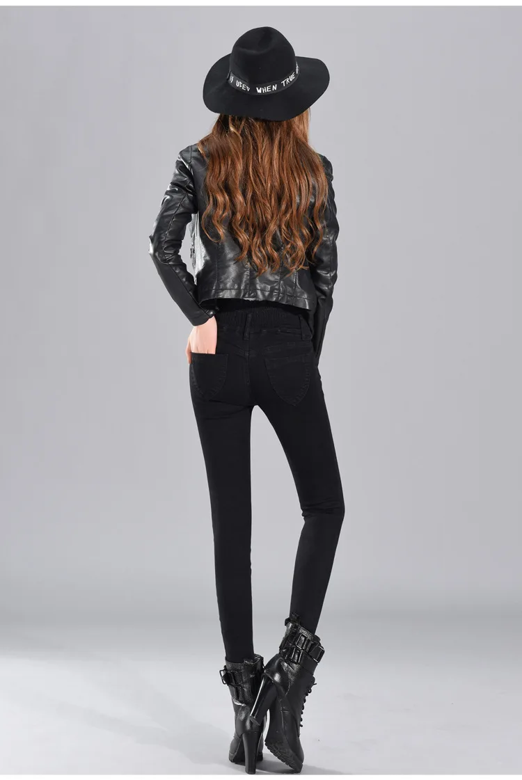 3549938918_909759352