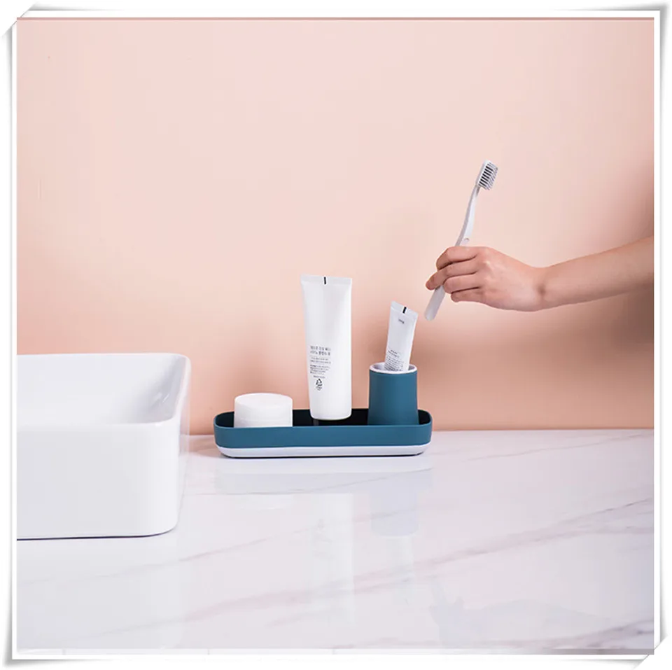 toothbrush holder xq8