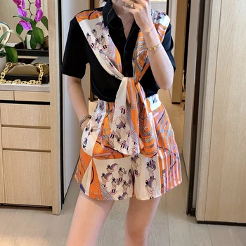 

Runway Designer Bohemian Stitching Short Sleeve Black Shirt Slim Temperament Print Shorts Women'S Two-Piece Suit High Quality