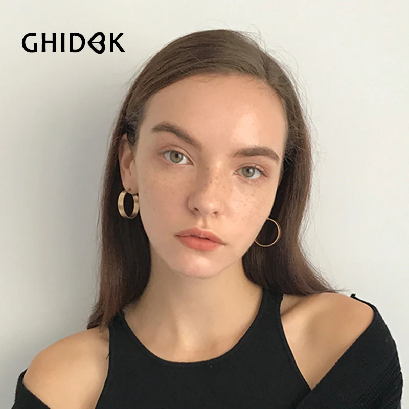 

GHIDBK Minimal Round Circle Hoop Earrings for Women Statement Big Earrings Fashion Jewelry Tribal Thick Large Hoops Earrings