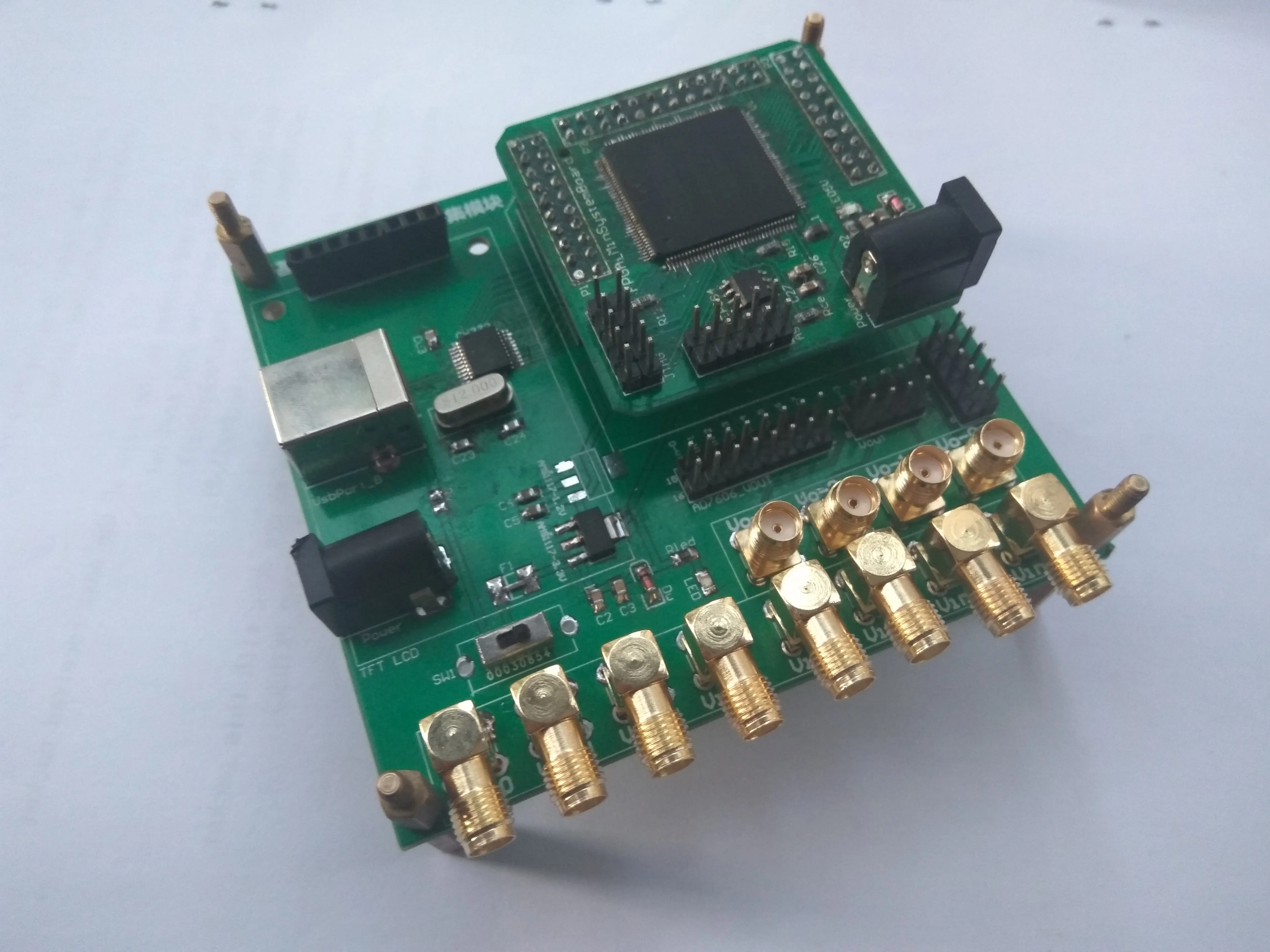 Для AD7606/DAC8552 fpga-плата регистрирующий модуль