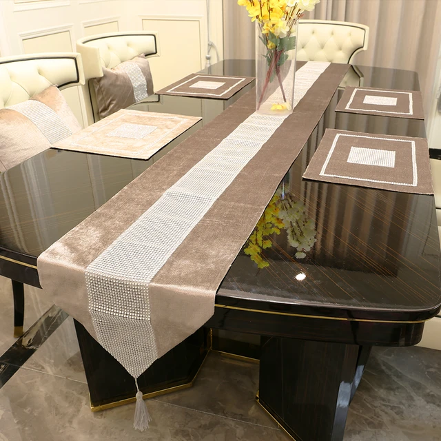 Runner da tavolo moderno ed elegante flanella bandiera da tavolo con nappa  tovaglietta di lusso federa festa di nozze Home Decoratio - AliExpress