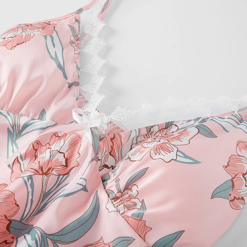 Женский весенний костюм из 5 предметов черный с топом на бретельках и брюками