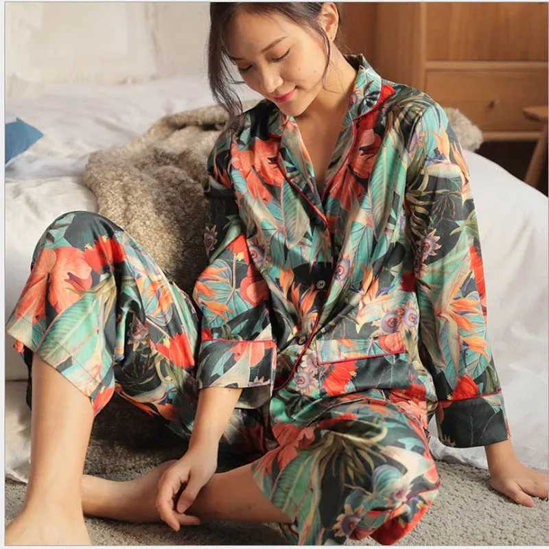 

New pajamas suit female autumn silk ice silk pajamas thin long-sleeved trousers loose outside wear home service sleepwear set