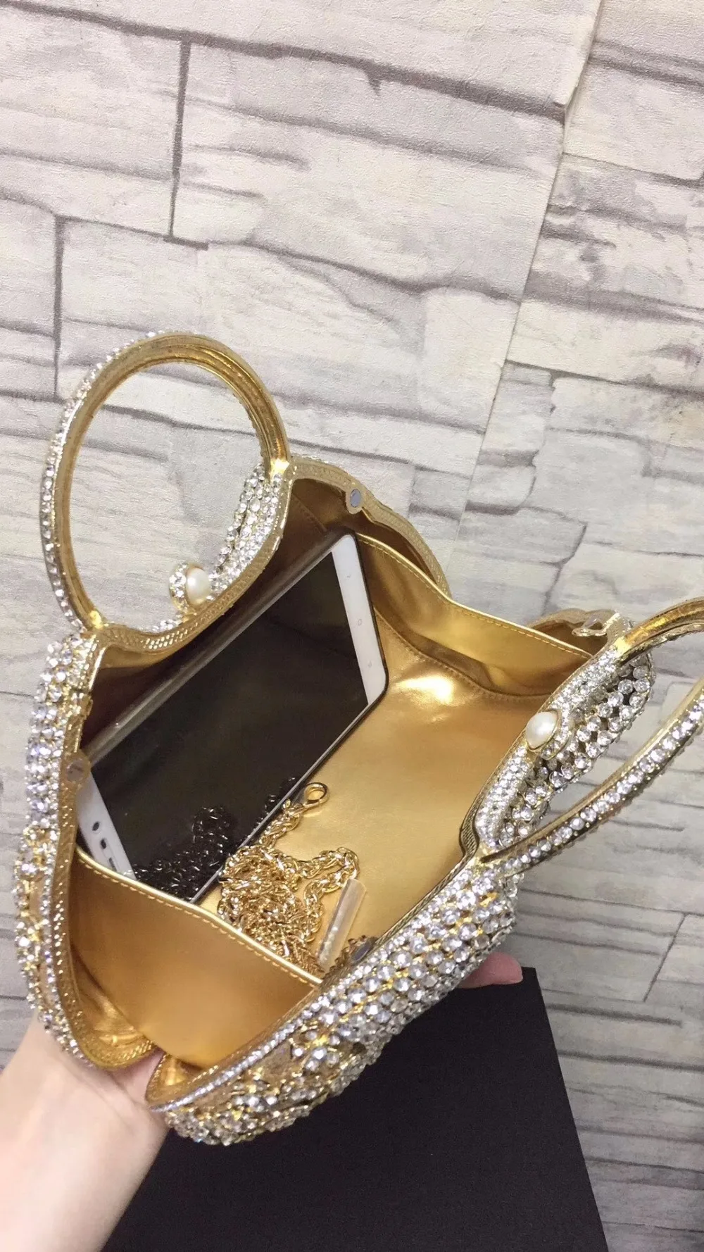 9281199783_1272646518