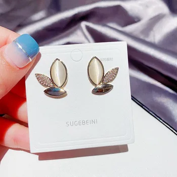 

High Grade Sense Normcore Style Simple Elegant Zircon Micro Pave Opal Butterfly Ear Stud Female New Style 925 Silver Earrings