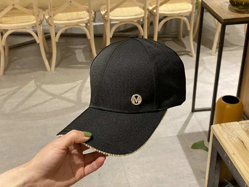 Letter M Rhinestone Women Baseball Cap 2020 New Female Solid Outdoor Autumn Adjustable Embroidered Hip-hop Hats Summer Sunhat10