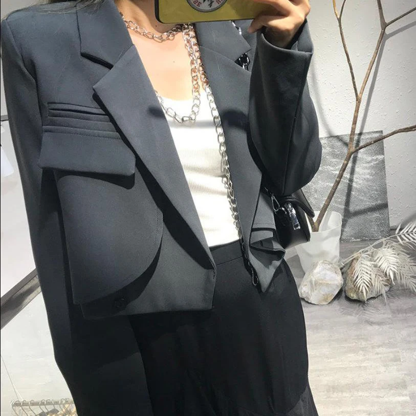 Short suit jacket for small women in 2021 spring and autumn new style western suit jacket  crop blazer  women blazers