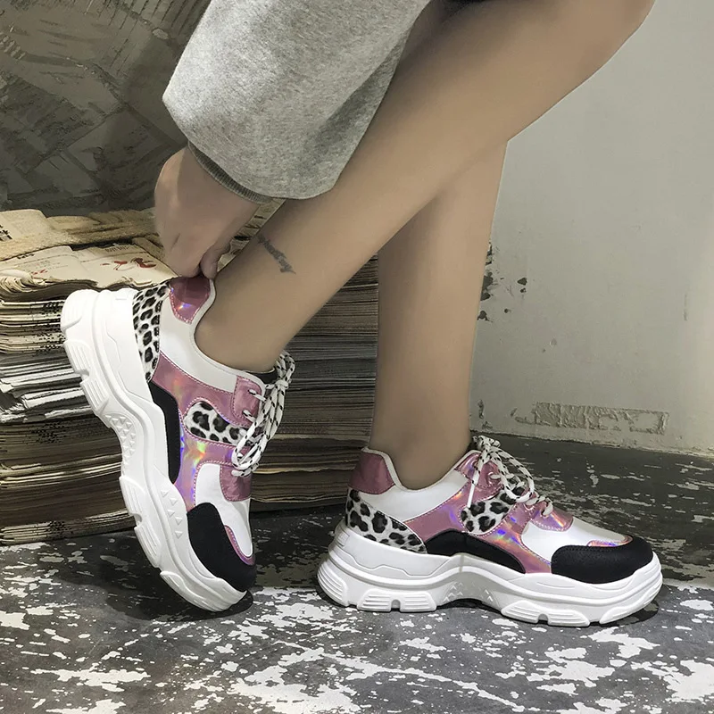 New Sneakers Women 35-42 Platform White Sneakers Horsehair Shoes Casual
Boots Breathable Soft Woman Chunky Shoes Moda Mujer 2019 New Sneakers Women 35-42 Platform White Sneakers Horsehair Shoes Casual
Boots Breathable Soft Woman Chunky Shoes Moda Mujer 2019