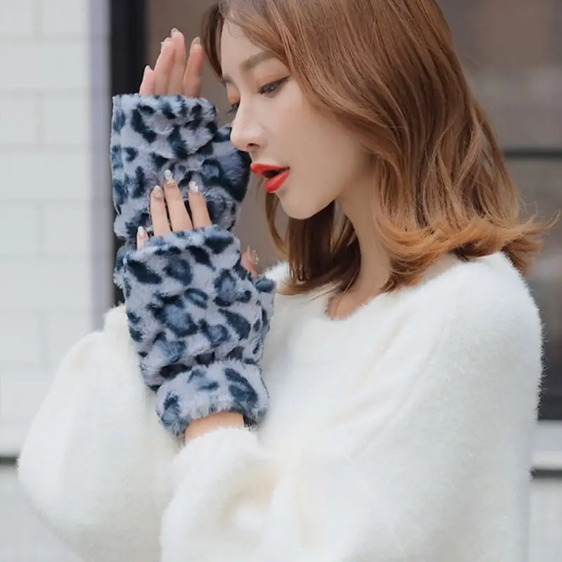 

Womens Winter Thicken Fluffy Plush Touch Screen Half Finger Gloves Vintage Leopard Typing Texting Warm Fingerless Mitten