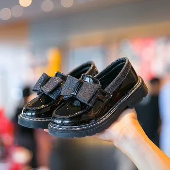 

2020 Children Casual Shoes Princess Bowtie Soft Leather Sport Shoes Fashion Vintage Leather Martin Boots Girls Dance Sneakers