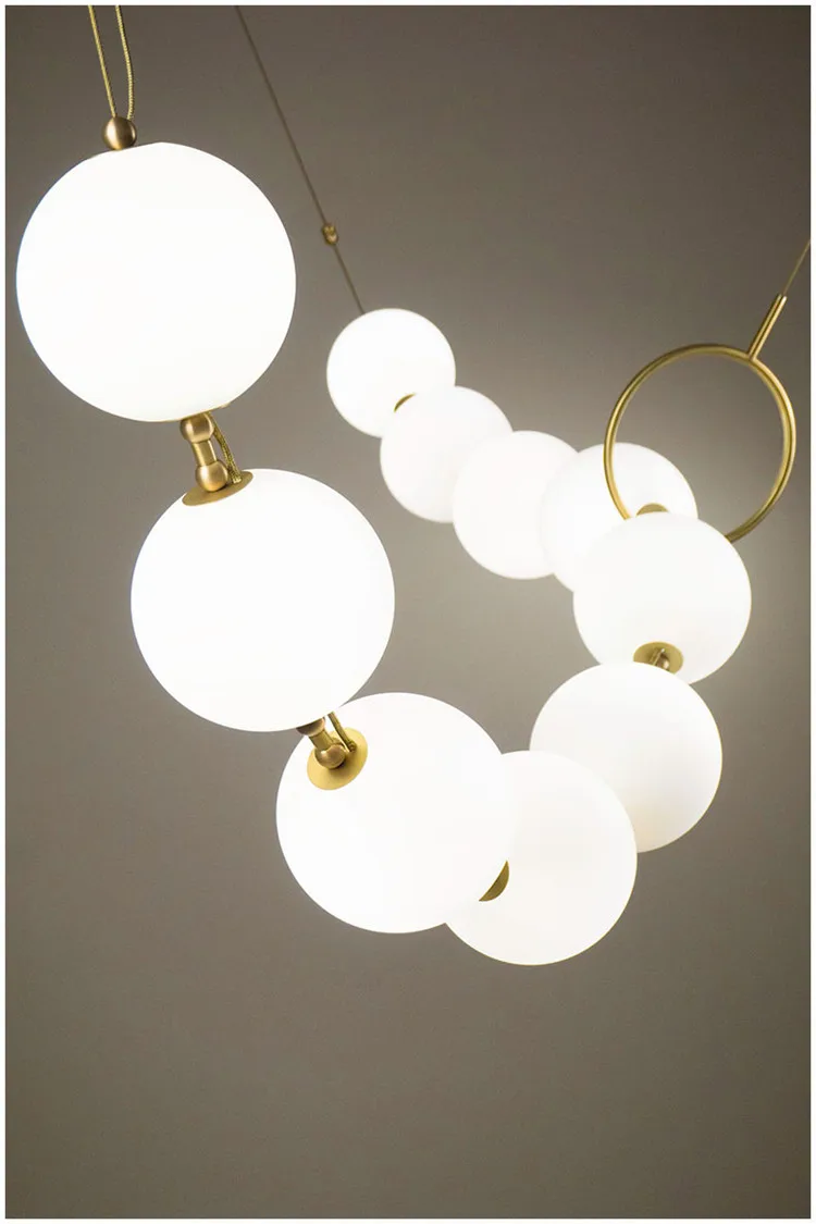 Постмодерн Стиль Стеклянная подвесная люстра в форме шара креативное ожерелье дизайн ресторанного зала квартиры Декро подвесные светильники