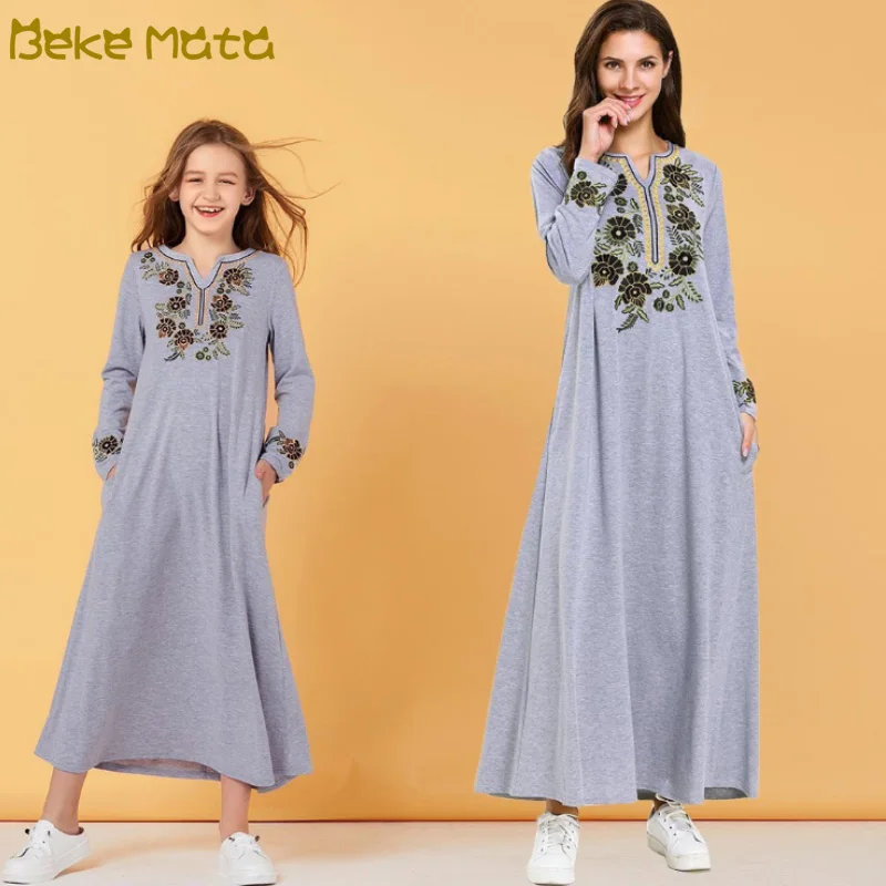 Платье макси с цветочной вышивкой для мамы и дочки | Мать ребенок