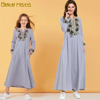 

Mom And Daughter Maxi Dress Mommy And Me Clothes Floral Embroidery Mother Daughter Dresses Muslim Long Matching Family Outfits