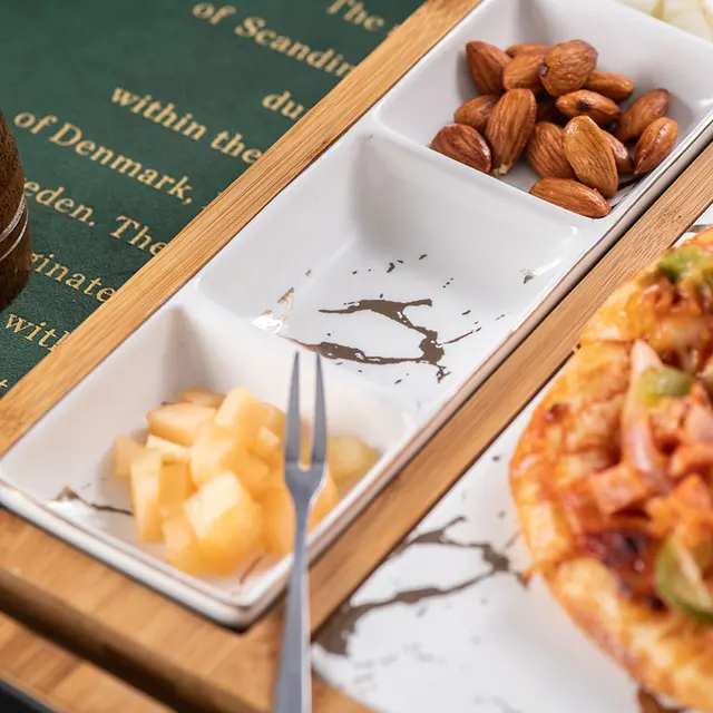 Északi Étterem Pizza Snack Tányér Négyzet Alakú Kerámia Szerviz Lemez Kreatív Márvány Aranyminta Nyugati Étel Rács Steak Tányérral - Image 3