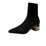 Растягивающиеся сапоги-носки черного и бежевого цвета; женские вязаные ботильоны на толстом каблуке; элегантная женская зимняя обувь; коллекция года; короткие ботиночки для женщин - Цвет: Черный