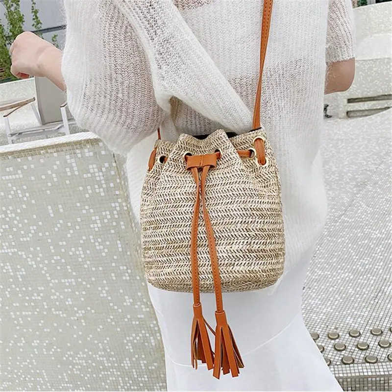 Bolso Retro de verano para mujer, bolsa de cubo con cordón, con borla, bandolera portátil, novedad de 2021