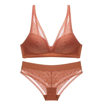 

Hollow Out Lace Deep V Plunge Soft Thin Cup Bra and Panties Set Underwear Wireless French Vintage Lace Bra Women Lingerie