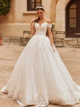 

Bridal gownVintage Sexy Wedding Dress Luxury Applique Beaded Lace And Mopping Boa Boat Neck sleeveless custom madezipper formal