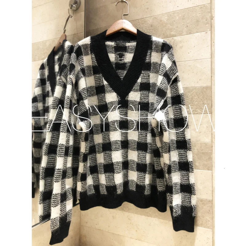 

White black sweater collar tights tights tights tights tights autumn and winter knitted sweaters