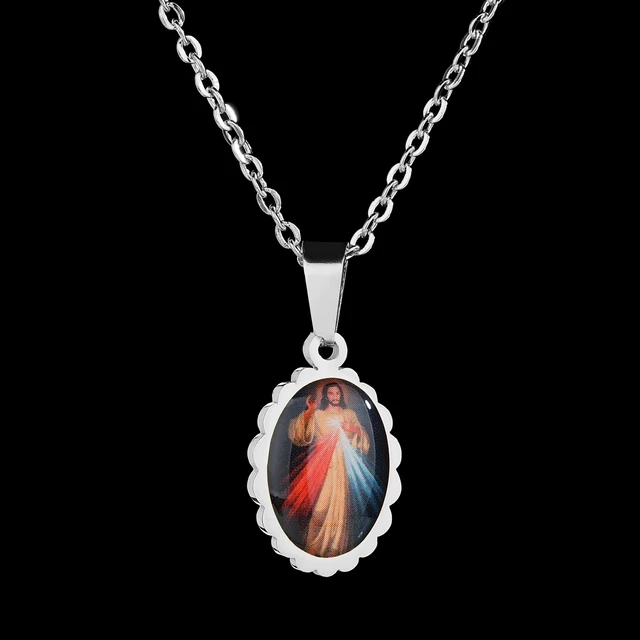 Akizoom Pendant Necklace Virgin Mary Golden Color Christian Jesus Oval Stainless Steel Catholic Men Women Religion Gifts N499 silver