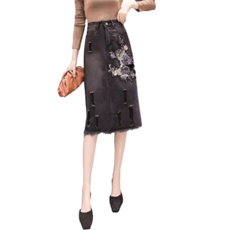 

Женская джинсовая юбка с вышивкой, черная рваная джинсовая юбка до колена с высокой талией, весна 2024