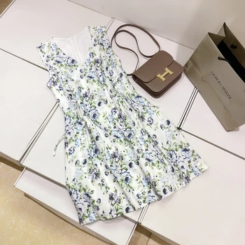 

New Pure and fresh quietly elegant pure yuan drunk good pure linen dress slightly loose A word