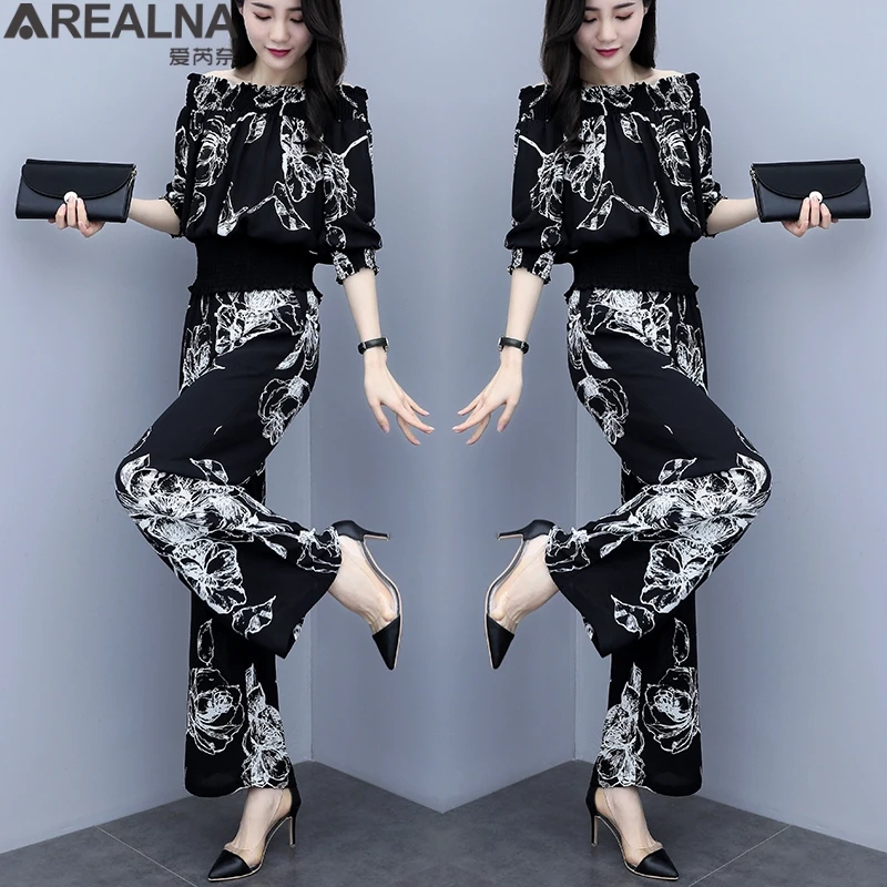 Женский комплект из двух предметов эластичный Топ с коротким рукавом и вырезом
