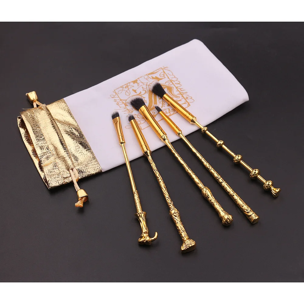 

5 Pcs/ Set Makeup Brush Set Wand Eye Shadow Brush Beauty Cosmetics Brush Tool Makeup Set Magical Beauty