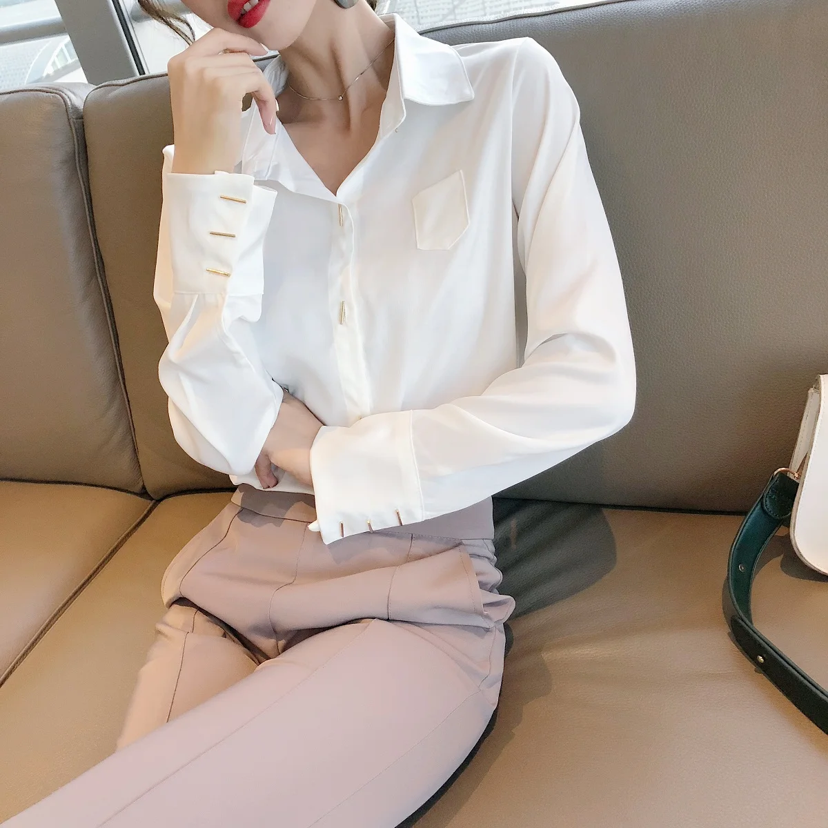 Корейские осенние Топы размера плюс, белая розовая блузка, Модная элегантная Рабочая Рубашка, атласная блузка, женские рубашки, винтажные блузки 5417 50