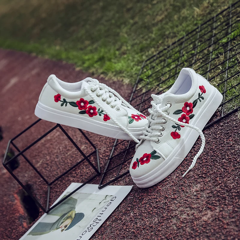 

Women's Fashion Mixed Colors Embroidery Flower Casual Vulcanize Lace Up Ladies Canvas Shoes Female Leisure Footwear Shoes W31-66