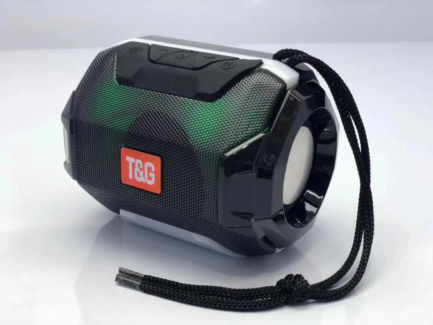 Portable Speaker Wireless Bluetooth Speaker Ultra Bass Sound Box HD LED Stereo Outdoor Music Radio Subwoofer Support TF FM Portable Speaker Wireless Bluetooth Speaker Ultra Bass Sound Box HD LED Stereo Outdoor Music Radio Subwoofer Support TF FM