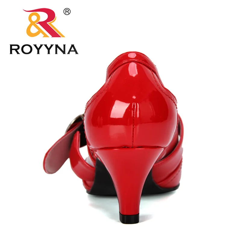 ROYYNA 2019 New Designers Oxford Casual Classic Shoes Women Pointed Toe Smooth Bright Dress Shoes Ladies Buckle Patent Pumps