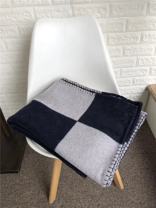 Navy blue color Европейские и американские благородные роскошные толстые 1510 г H одеяло шаль шарф, толстый кондиционер диван покрывало для полета на самолете шаль - Цвет: Navy blue color