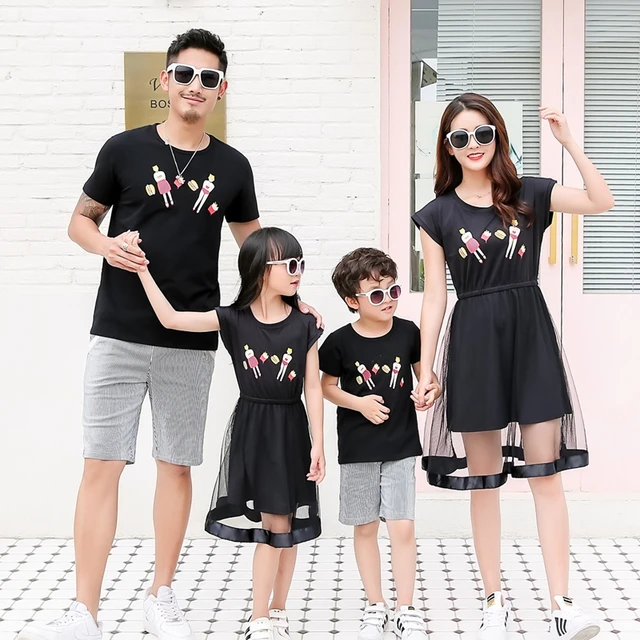 Family Matching Outfits Summer Mom And Daughter Black Mesh Dress Dad Son Matching T-shirt Family Look Matching Couple Outfits