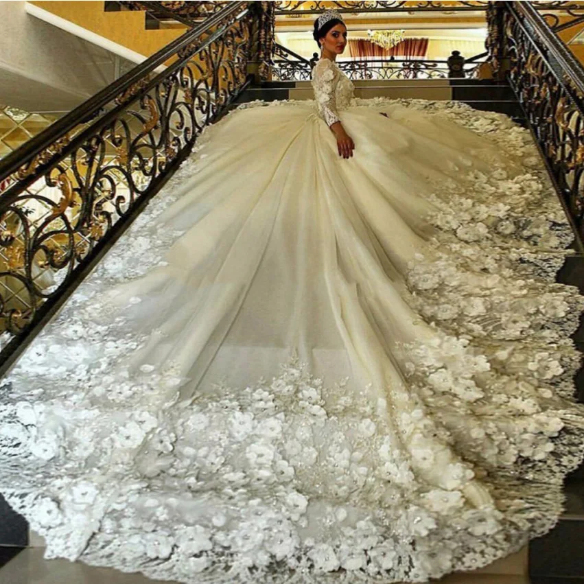 Luxe Dubai 3D Bloem Bruidsjurken Lace Kralen Moslim Bridal Jurken Volledige Mouwen Baljurken Robe De Mariee 2019 Luxe Dubai 3D Bloem Bruidsjurken Lace Kralen Moslim Bridal Jurken Volledige Mouwen Baljurken Robe De Mariee 2019