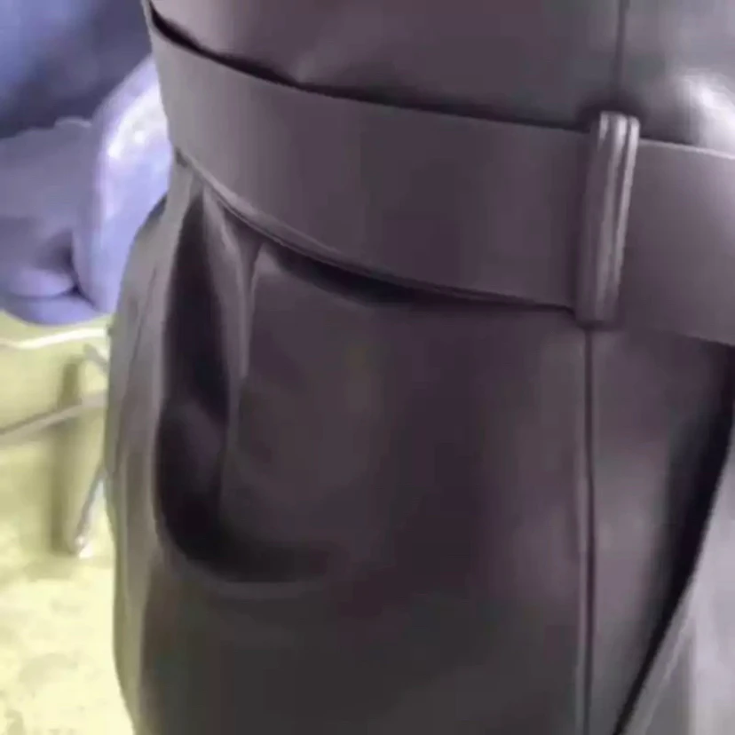 Рисунок 5 - Шорты кожаные, с высокой талией