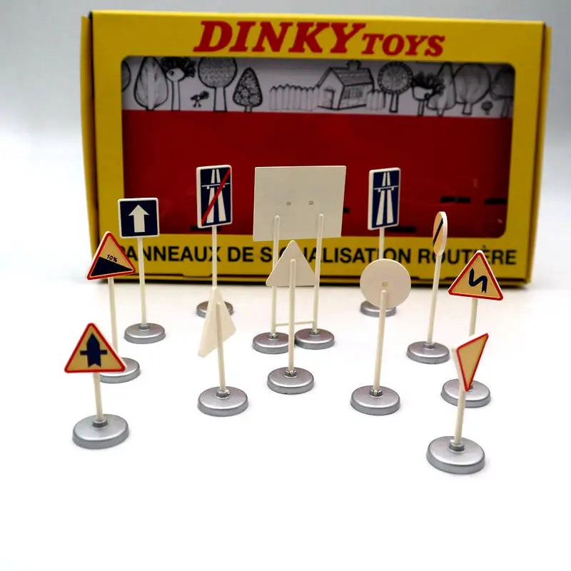 Atlas Dinky игрушки 593 12 PANNEAUX DE SIGNALISATION ROUTIERE коллекция моделей