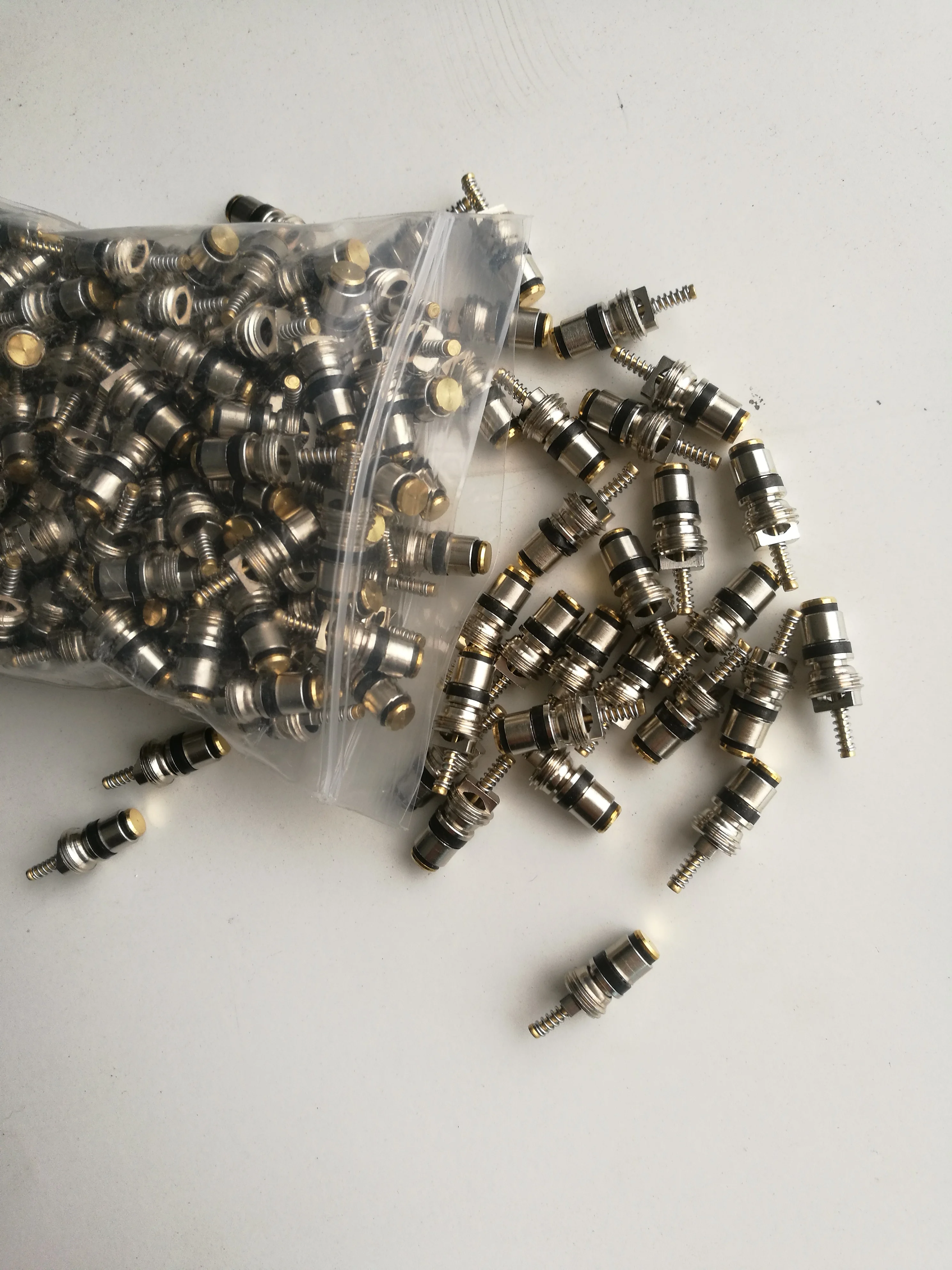 RGFROST M8*1 HNBR 50pcs A/C Valve Core R134a of Car AC valves Auto AC Piping High pressure resistance Copper Valve Core