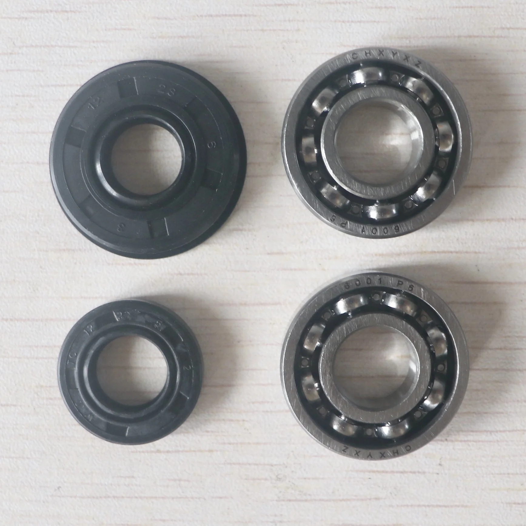 Crankshaft Oil Seal grooved ball Bearing Kit For 2500 25CC Chainsaw 2