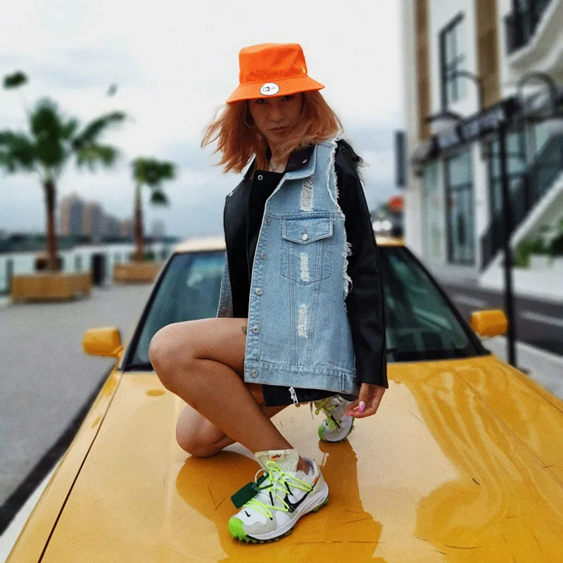 TWOTWINSTYLE джинсовый жилет из искусственной кожи с воротником с лацканами, куртка с длинным рукавом, комплект из двух предметов для женщин, модная Осенняя Новинка