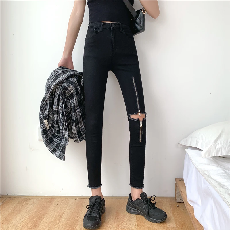 2020 5XL plus size Retro High Waist Slim Hole Jeans Female Autumn Korean Students Wild Tight Pants Feet Pants Jeans Woman KZ451 2020 5XL plus size Retro High Waist Slim Hole Jeans Female Autumn Korean Students Wild Tight Pants Feet Pants Jeans Woman KZ451